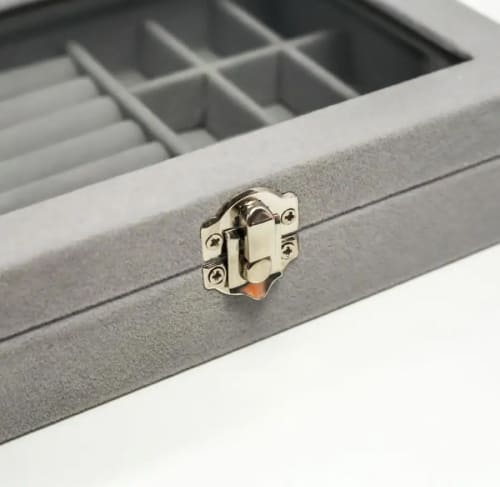 Шкатулка для прикрас