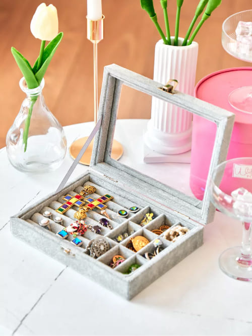 Шкатулка для прикрас